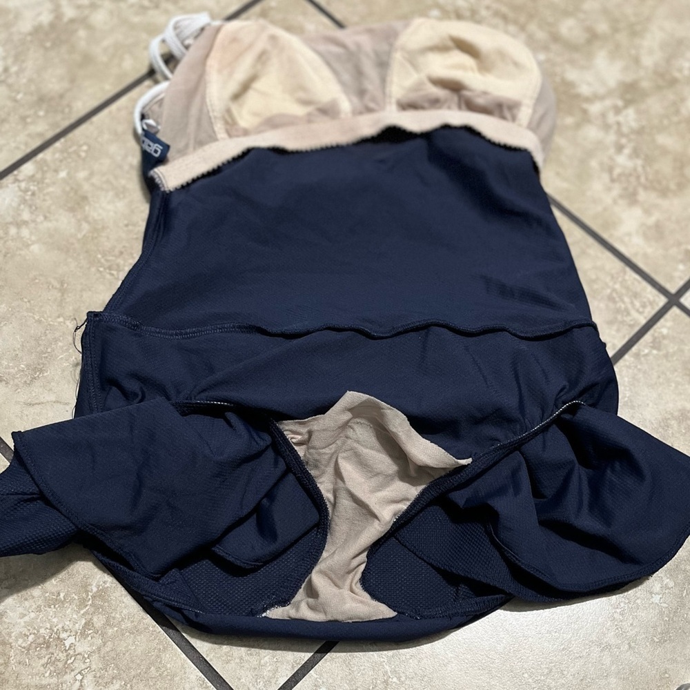 Gabar‎ Women's Swimwear - - Picture 4 of 5